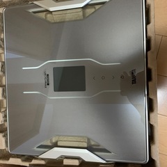 【極美品】タニタ体重計
