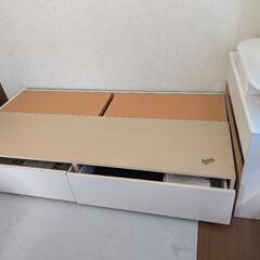 ベッド、マットレス、学習机