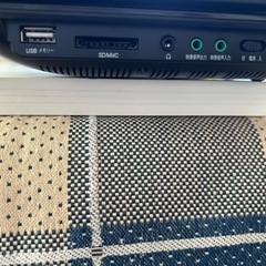 ポータブルDVDプレイヤーの画像