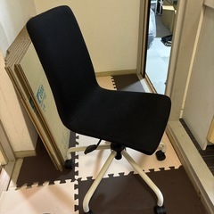机＋椅子の画像