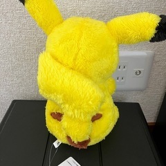 【新品】ピカチュウ　ふわふわぬいぐるみの画像