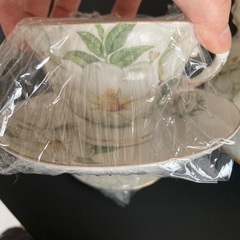 ティーカップのセットの画像