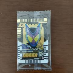 仮面ライダーガッチャード　カードケースとカードの画像