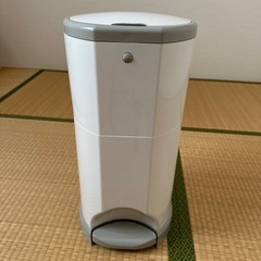 おむつのゴミ箱　日本育児 Color Korbell おむつポッ...