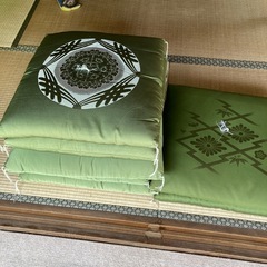 座布団6枚
