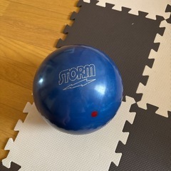 ボウリングボールの画像