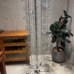 店舗什器:ポストカードスタンド