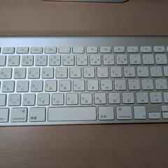 【美品・動作確認済】iMac 21.5インチ（2011）キーボード＆マウス付き【引き取り限定】5,300円
の画像