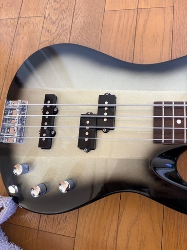 ARIA PRO II MAB series  エレキベース  ケース付　引き取りは値引きします。　