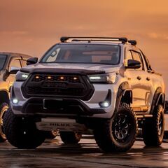 【個人出品】トヨタ ハイラックス X　トータル9インチアップ　ボ...