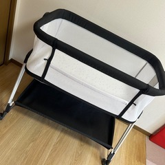 ベビーベッド コンパクト 移動もらくらく 美品 おまけ付き
