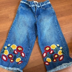 子供　120くらい？可愛いジーパン