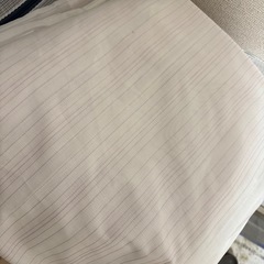 ニトリ　レースカーテン　ピンク系