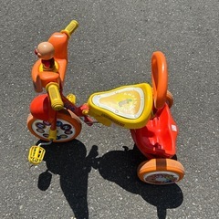 アンパンマン三輪車中古の画像