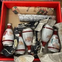 お話中🙇‍♂️
食器　グラス類まとめ売り　おちょこ　湯呑み　灰皿 　　の画像