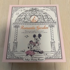 ディズニー　ブック型　空き箱