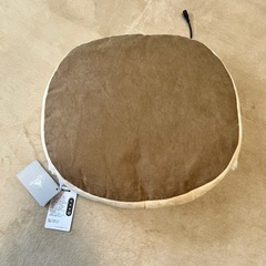 【新品】プーさんとピグレット　クッションの画像