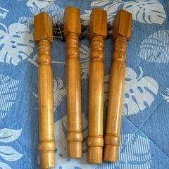 丸いテーブルの画像