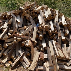 薪（広葉樹）軽トラ一車の画像