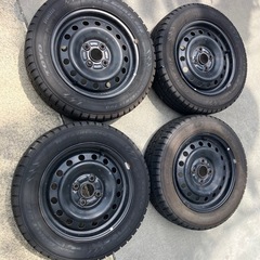 トーヨータイヤ　スタッドレス　165/65r14 4本セットの画像