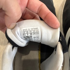 スニーカー アディダス 24cmの画像
