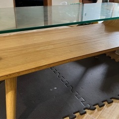 テーブル