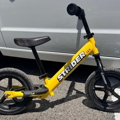 ストライダー   キックバイク  バランスバイク  乗り物   子ども用  玩具の画像