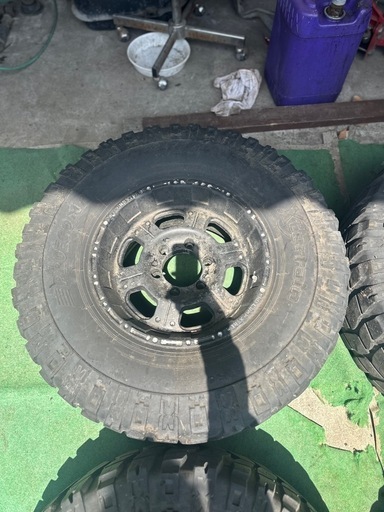 車のパーツ PRO COMP XTREME 305/70R16