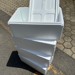発泡スチロール箱
