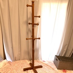 ハンガーラック　（全長は低めです）
