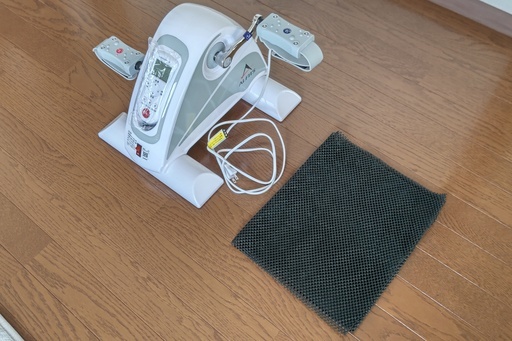 電動ムーブサイクル　アルインコ製　(所謂エアロバイクの一種)