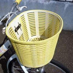 ☆自転車 24インチ ジュニアサイクル 変速無し 子ども用 イエロー×ホワイト 切り替え無し かご付き 札幌 北20条店の画像