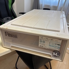 衣装ケース