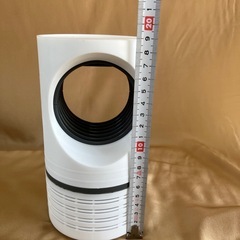 蚊取り器 電子蚊取り器 USB蚊取り 吸引式捕虫器の画像