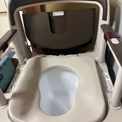 介護用トイレ　綺麗です　4万相当　備品付けます　　の画像