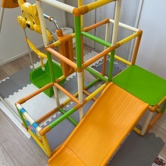  ぷーさんジャングルジム　室内の画像