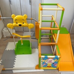 ぷーさんジャングルジム　室内の画像