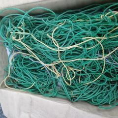 園芸用品　支柱バンドと網の画像