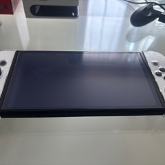 【超美品】ニンテンドーSwitch有機EL 保護フィルム　カバー　ケース　ポケモンソフト付　使用頻度3回程度　新品同等の画像
