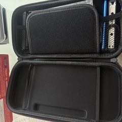 【超美品】ニンテンドーSwitch有機EL 保護フィルム　カバー　ケース　ポケモンソフト付　使用頻度3回程度　新品同等の画像