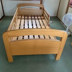 ベッド　シングルサイズ