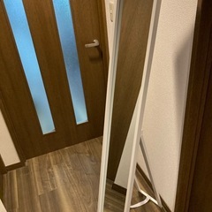 割と美品！姿見・全身鏡・スタンド
ミラーの画像