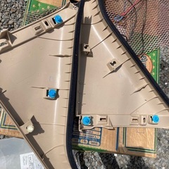 20系ヴェルファイア スライドドアスピーカー部分パーツ　ベージュ色の画像