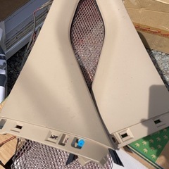 20系ヴェルファイア スライドドアスピーカー部分パーツ　ベージュ色の画像