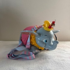 ダンボのポップコーン入れ