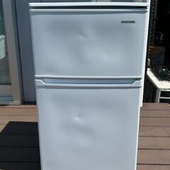 冷蔵庫　90L