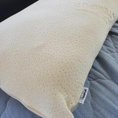 テンピュール　ロング枕の画像