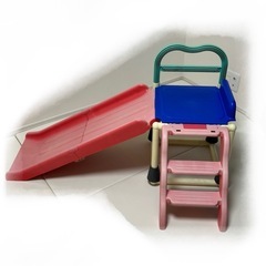 すべり台の画像