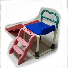 すべり台の画像