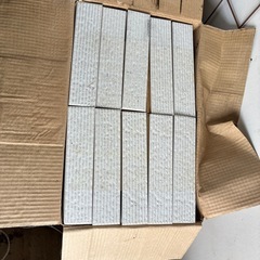 壁タイル(外部、内部OK)1ケースあたり1,000円の画像